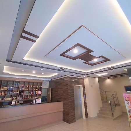 Golden Inn Ambon Exteriér fotografie
